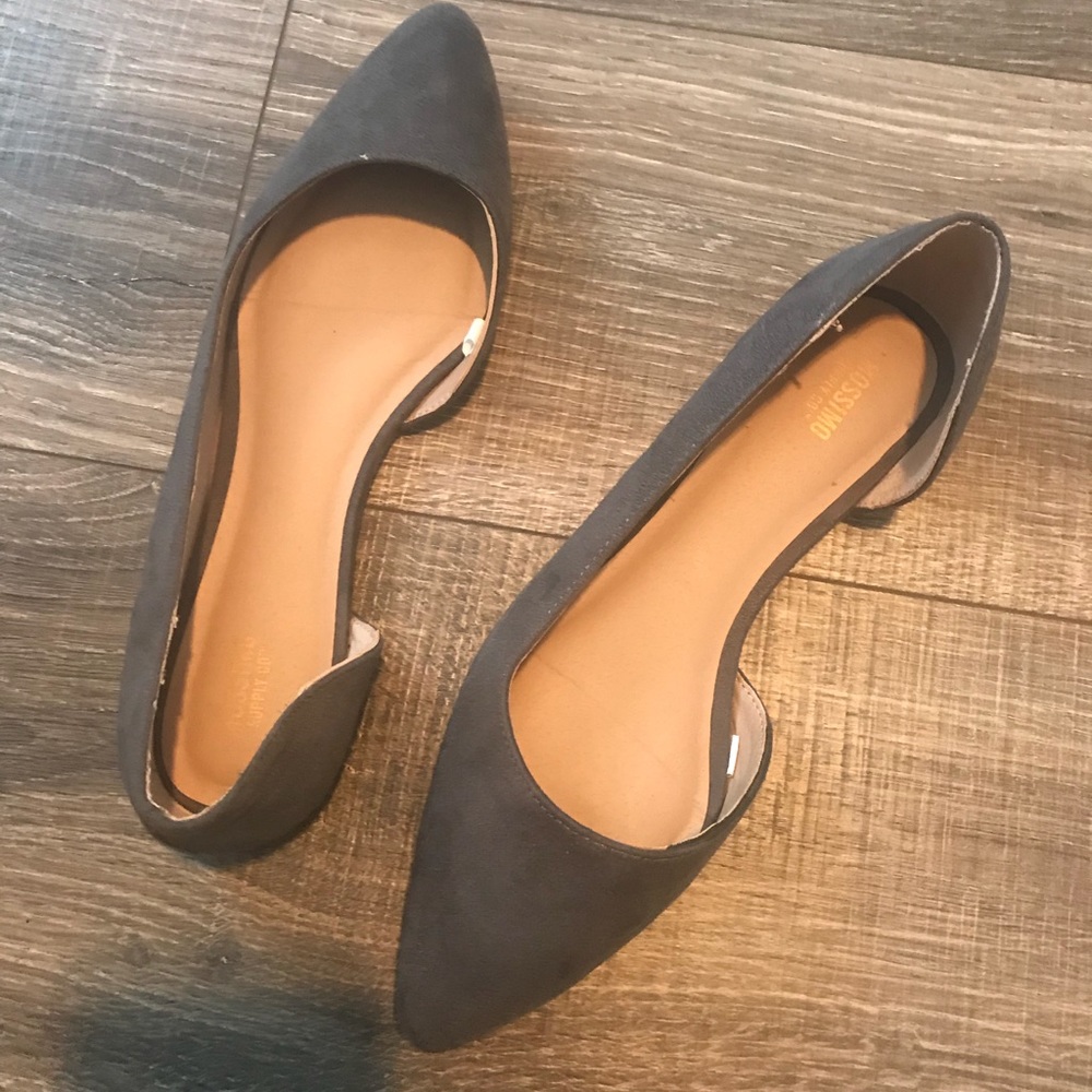 Gray flats
